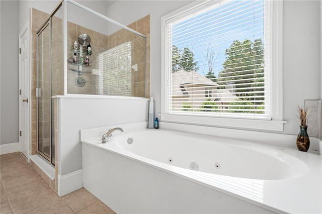 1097 Shady Spring Way, Lawrenceville, GA 30045