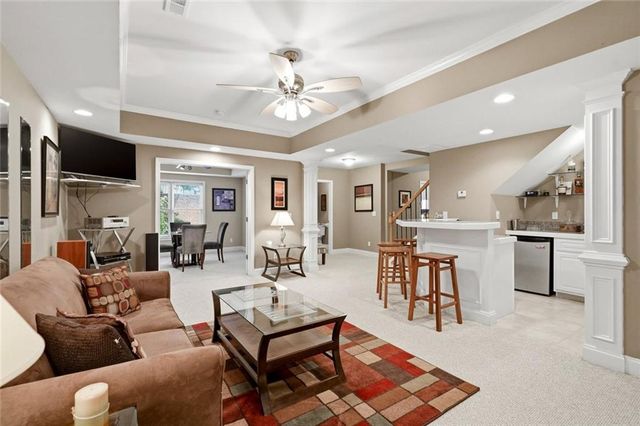 1097 Shady Spring Way, Lawrenceville, GA 30045