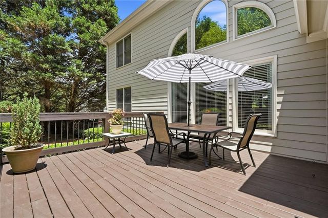 1097 Shady Spring Way, Lawrenceville, GA 30045