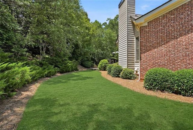 1097 Shady Spring Way, Lawrenceville, GA 30045