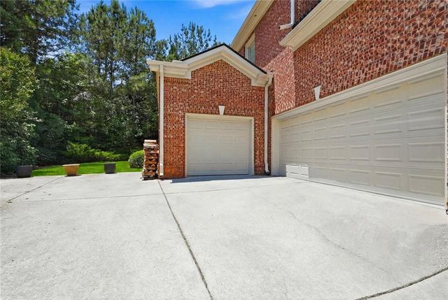 1097 Shady Spring Way, Lawrenceville, GA 30045