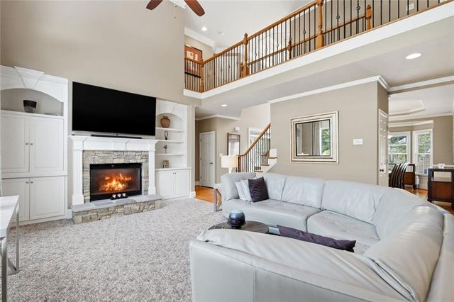 1097 Shady Spring Way, Lawrenceville, GA 30045