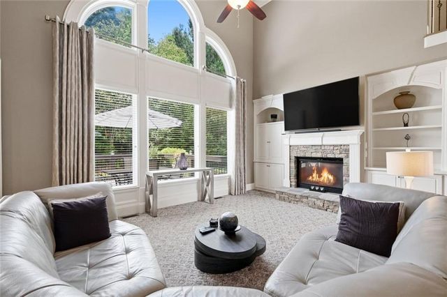 1097 Shady Spring Way, Lawrenceville, GA 30045