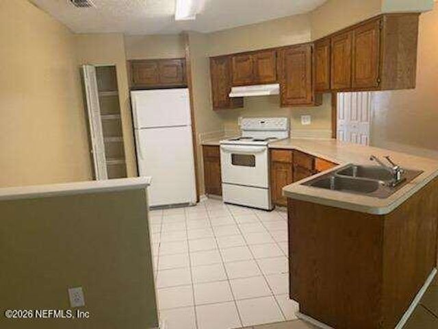 4498 MELISSA Court W, Jacksonville, FL 32210