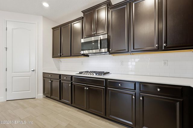 2672 ALEXIA Circle, Jacksonville, FL 32246