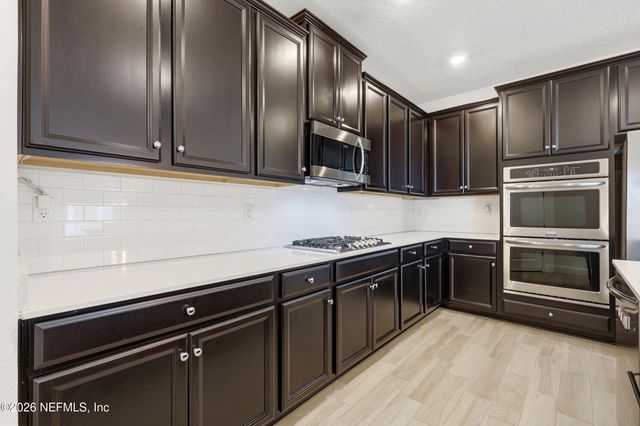 2672 ALEXIA Circle, Jacksonville, FL 32246
