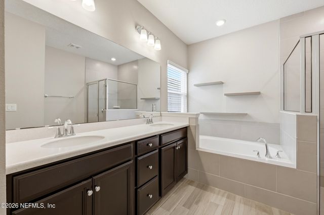 2672 ALEXIA Circle, Jacksonville, FL 32246