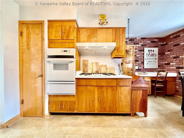 1934 Bona Vista Drive, Charleston, WV 25311