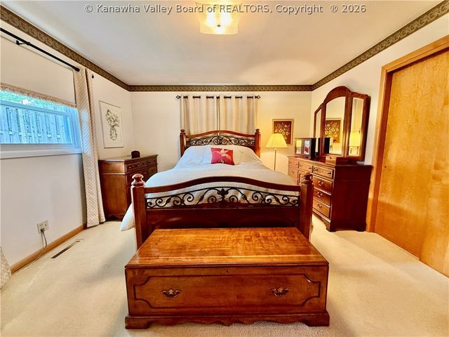 1934 Bona Vista Drive, Charleston, WV 25311