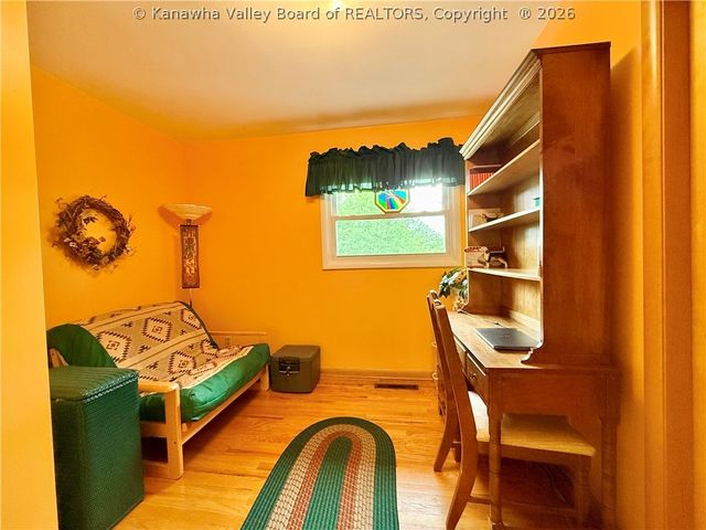 1934 Bona Vista Drive, Charleston, WV 25311