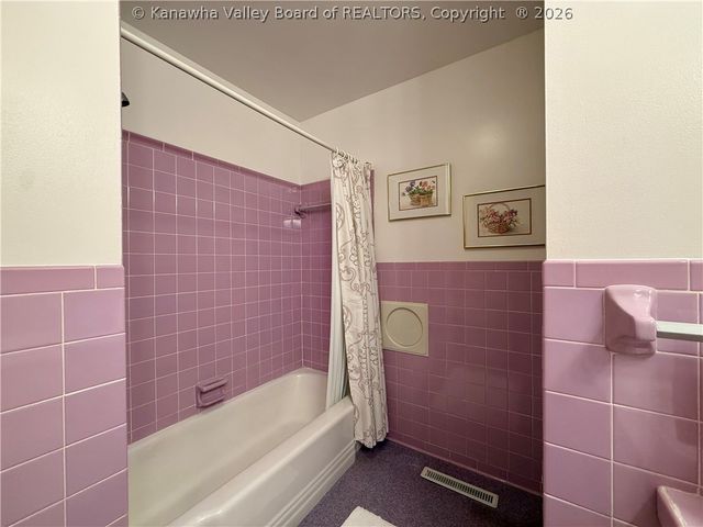 1934 Bona Vista Drive, Charleston, WV 25311