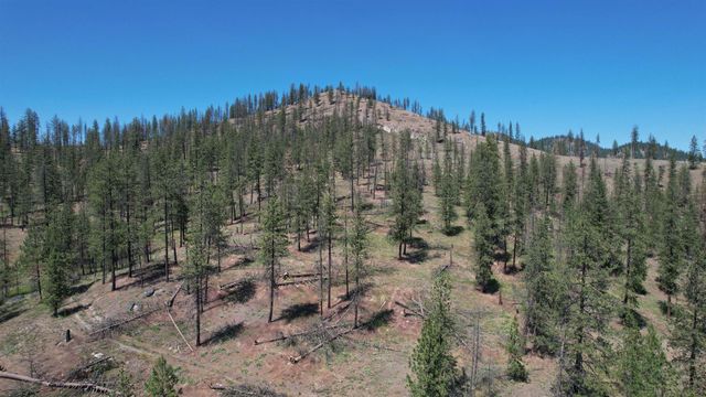 5550 Scotts Valley Rd, Deer Park, WA 99006