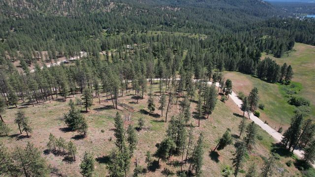 5550 Scotts Valley Rd, Deer Park, WA 99006