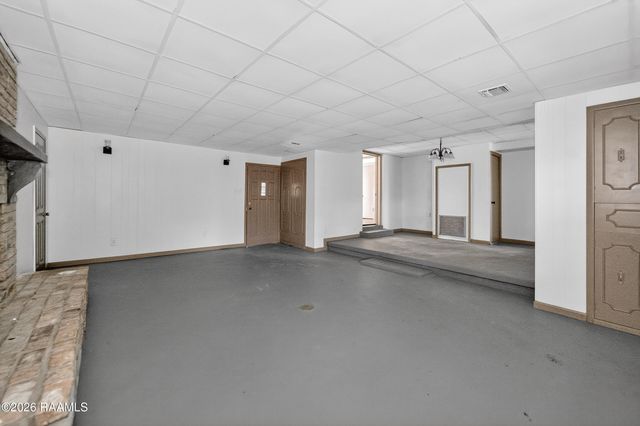 601 Maumus Street, New Iberia, LA 70563