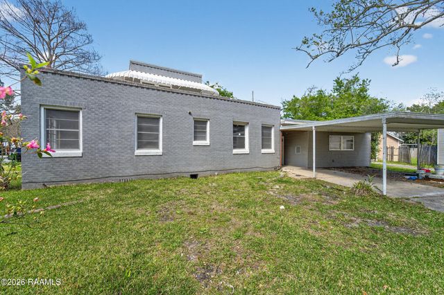 601 Maumus Street, New Iberia, LA 70563