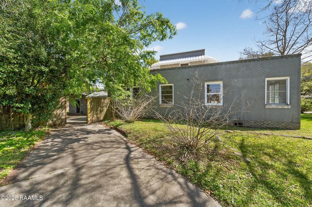 601 Maumus Street, New Iberia, LA 70563