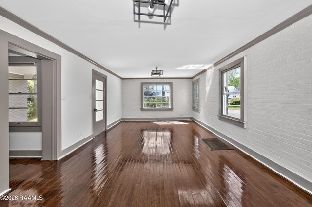 601 Maumus Street, New Iberia, LA 70563