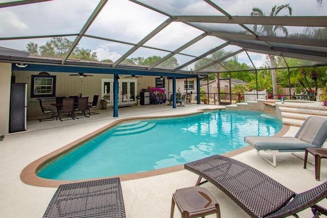 12802 N 53RD STREET, Temple Terrace, FL 33617