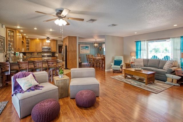 12802 N 53RD STREET, Temple Terrace, FL 33617