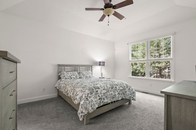 21 Grey Hawk Dr 21, Mashpee, MA 02649