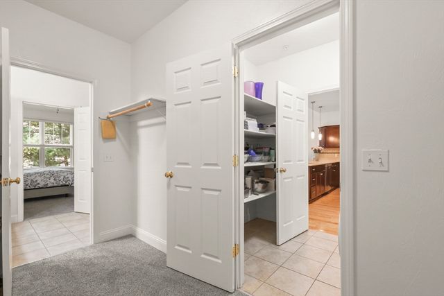 21 Grey Hawk Dr 21, Mashpee, MA 02649