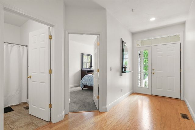 21 Grey Hawk Dr 21, Mashpee, MA 02649