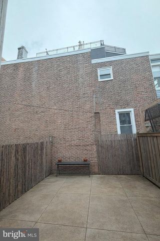 1555 E PALMER ST, Philadelphia, PA 19125