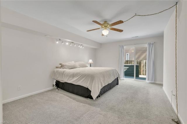 121 Gardenville DR, Yorktown, VA 23693