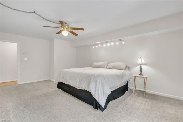121 Gardenville DR, Yorktown, VA 23693