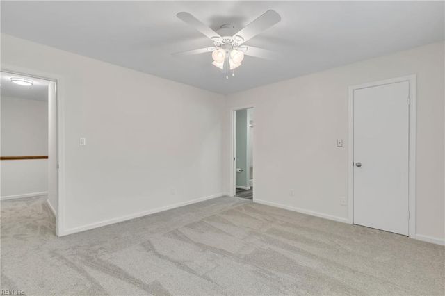 121 Gardenville DR, Yorktown, VA 23693