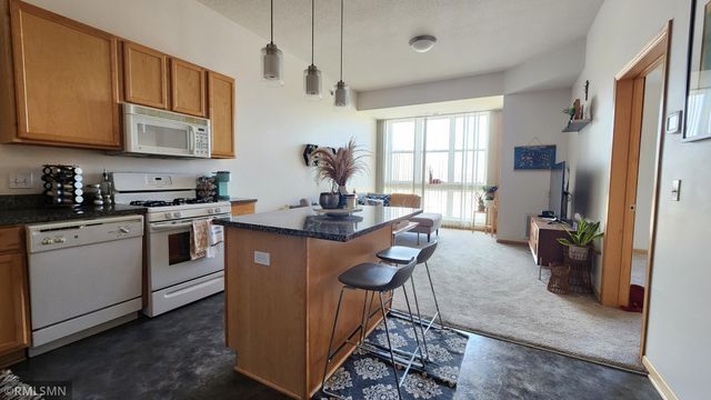 2650 University Avenue W 323, Saint Paul, MN 55114