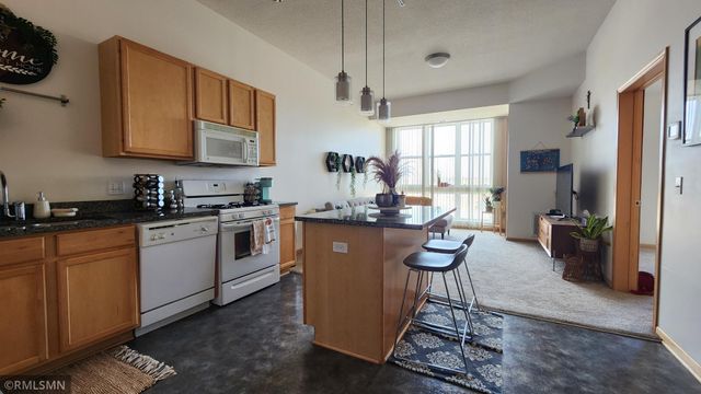 2650 University Avenue W 323, Saint Paul, MN 55114