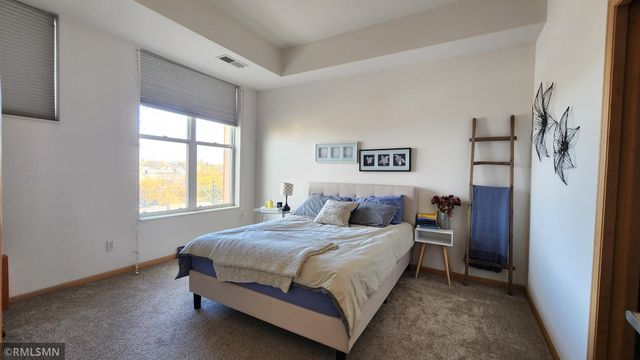 2650 University Avenue W 323, Saint Paul, MN 55114