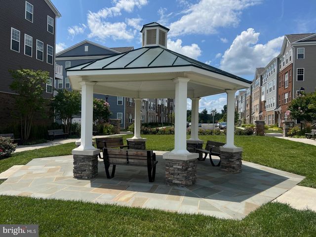 10410 JOHN GLENN ST, Lanham, MD 20706