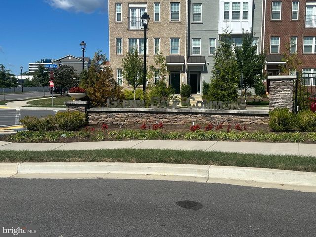 10410 JOHN GLENN ST, Lanham, MD 20706