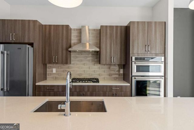 63 Reynolds Square Lane, Atlanta, GA 30307