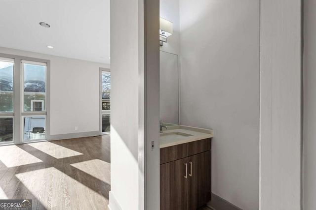 63 Reynolds Square Lane, Atlanta, GA 30307