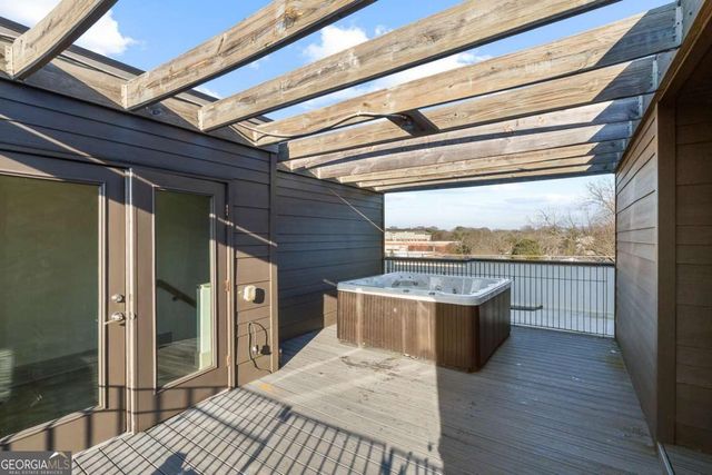 63 Reynolds Square Lane, Atlanta, GA 30307