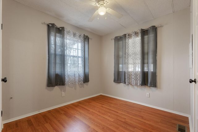 1517 80th Street, Grove, OK 74344