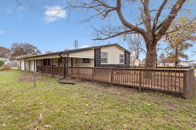 1517 80th Street, Grove, OK 74344