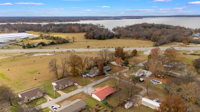 1517 80th Street, Grove, OK 74344