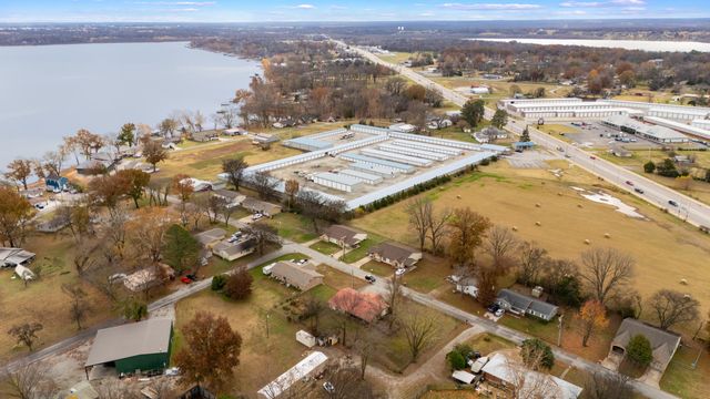 1517 80th Street, Grove, OK 74344