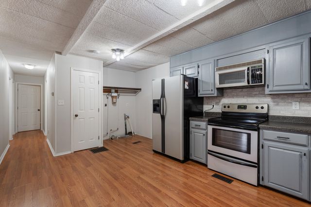 1517 80th Street, Grove, OK 74344