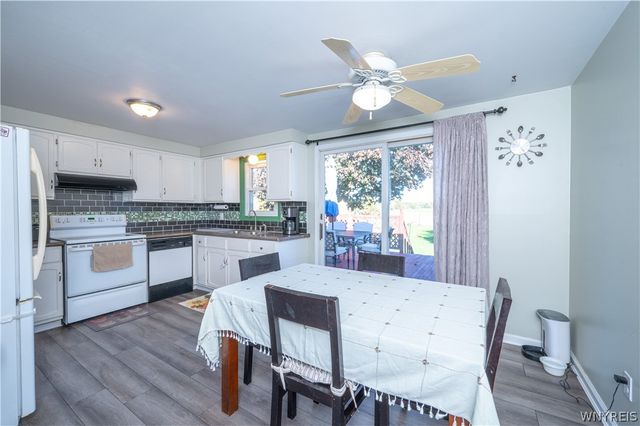 6463 Ward Rd, Wheatfield, NY 14132