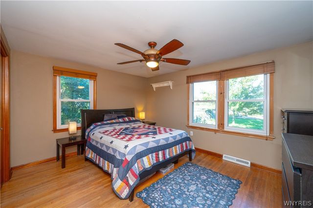 6463 Ward Rd, Wheatfield, NY 14132