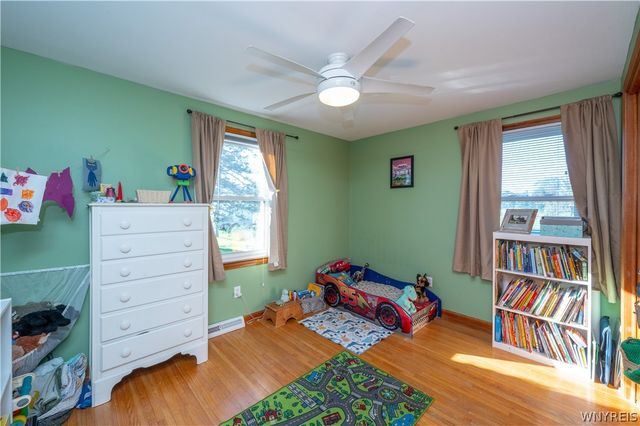 6463 Ward Rd, Wheatfield, NY 14132