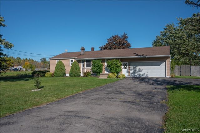 6463 Ward Rd, Wheatfield, NY 14132
