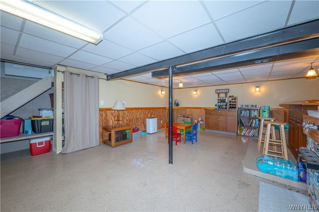 6463 Ward Rd, Wheatfield, NY 14132