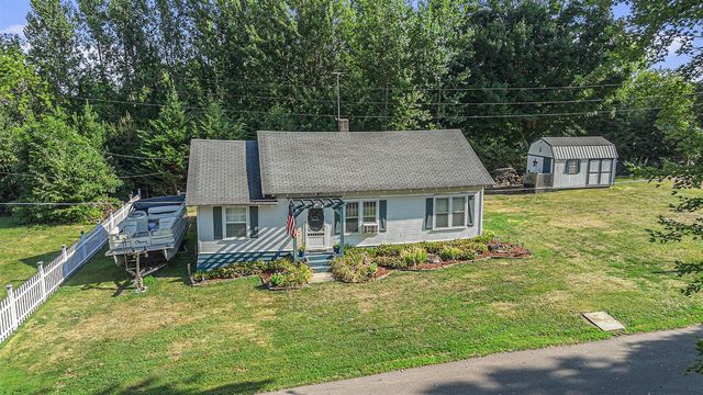 8663 Little Paw Paw Avenue, Watervliet, MI 49098