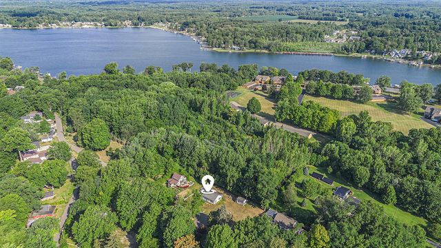8663 Little Paw Paw Avenue, Watervliet, MI 49098